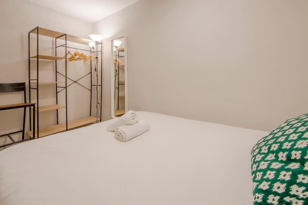 Appartamento Cool Deluxe Interior Design A 2 Min De Gran Via Madrid Esterno foto
